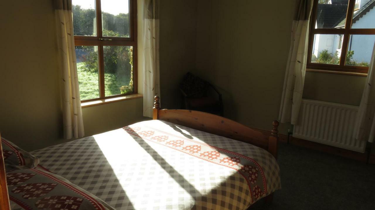 Heatherhill Farm Cottage In Letterfrack Beside Connemara National Park Екстер'єр фото
